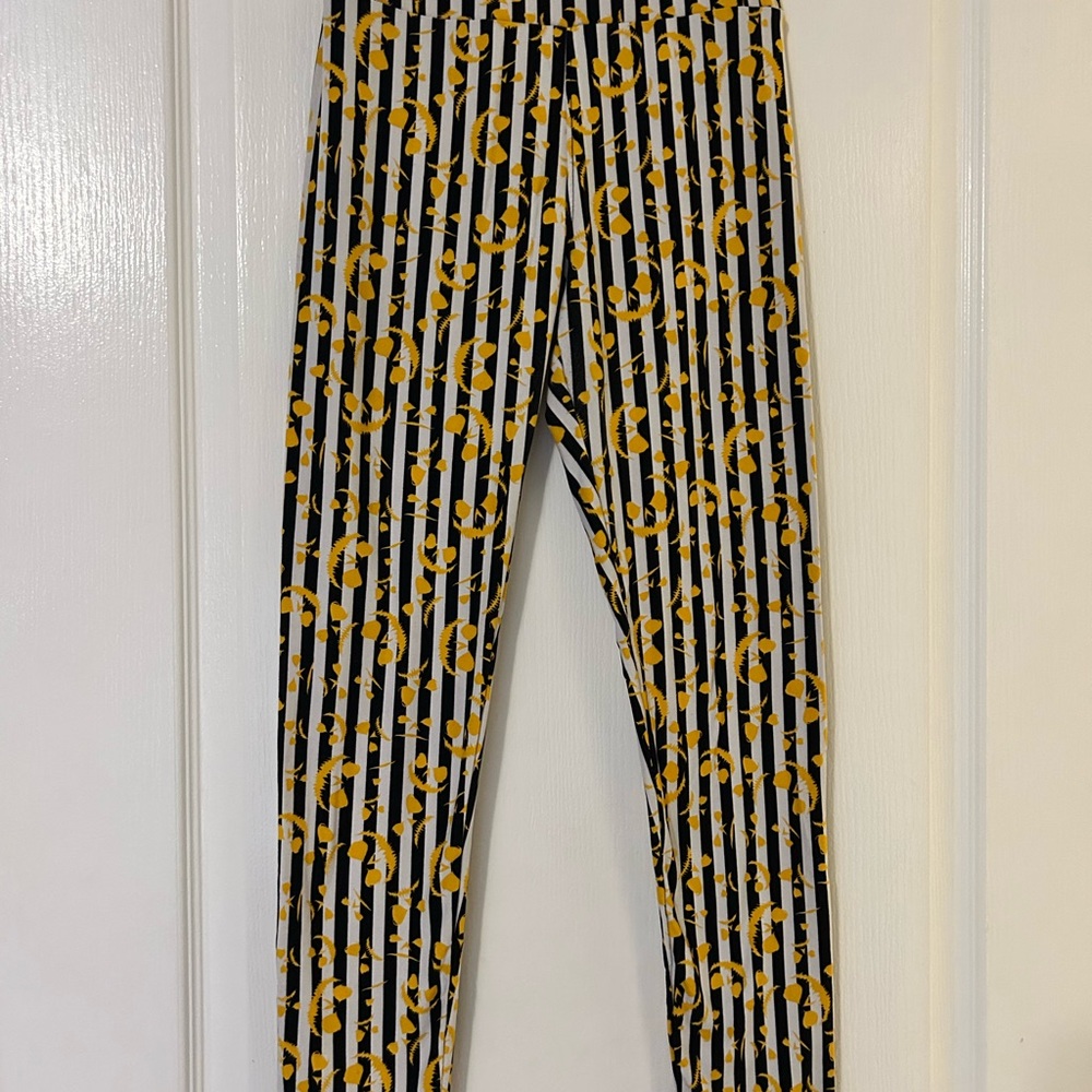5 for $15 NWOT Jack Skellington Leggings OS